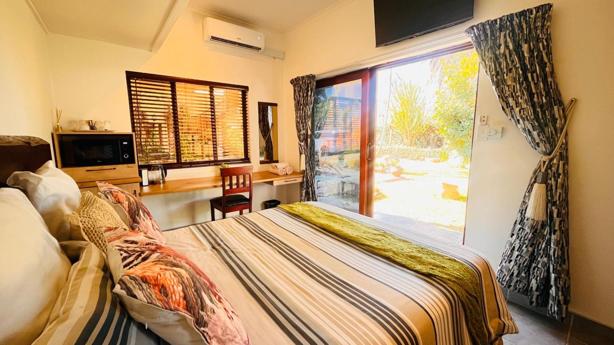 Hotel The Wood House Empangeni Exterior foto